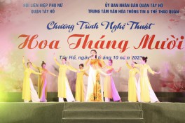 Lung linh “Hoa tháng Mười” của phụ nữ Tây Hồ