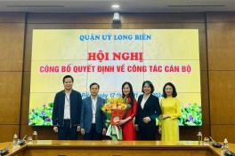 Hội nghị công bố Quyết định công tác cán bộ Hội LHPN Quận