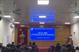 Hội LHPN phường Thanh Xuân Bắc tổ chức “Ngày hội thu gom rác thải nhựa tái chế tặng quà cho phụ nữ có hoàn cảnh khó khăn”; thực hiện chương trình “Mẹ đỡ đầu” nhân dịpTết Nguyên đán Giáp Thìn năm 2024