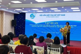 i Hội LHPN Hà Nội: Tập huấn nâng cao kỹ năng tuyên truyền phát triển kinh tế tập thể
