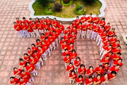 Hơn 30.000 phụ nữ Thủ đô đồng diễn dân vũ mừng 70 năm Chiến thắng Điện Biên Phủ