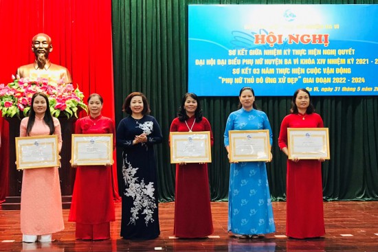 Hoạt động của các cấp Hội LHPN huyện Ba Vì ngày càng đi vào chiều sâu, phát huy hiệu quả