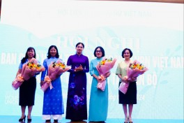 Bế mạc Hội nghị lần thứ 10 Ban Chấp hành TƯ Hội LHPN Việt Nam khóa XIII: Phó Chủ tịch Thường trực Hội LHPN Hà Nội được bầu bổ sung vào Ban Chấp hành TƯ Hội LHPN Việt Nam