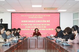 Đảng viên các Chi bộ trực thuộc Đảng bộ Cơ quan Hội Liên hiệp Phụ nữ Hà Nội sinh hoạt chính trị về chủ trương lớn của Đảng