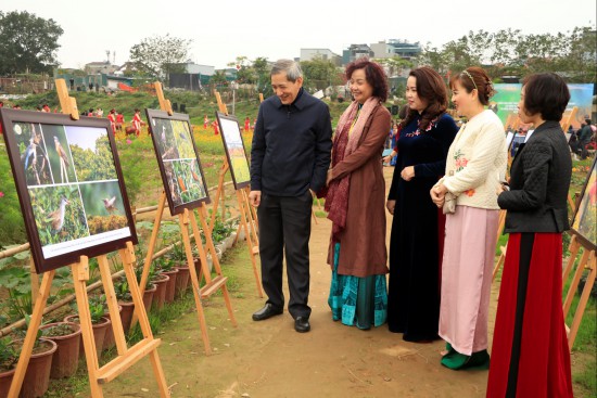 Từ “câu chuyện Bến hoa”, phụ nữ Ba Đình viết tiếp ước mơ chung sức xây Thủ đô hiện đại, giàu bản sắc