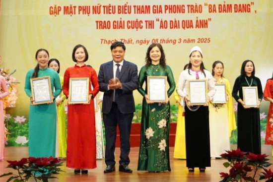 Tôn vinh tài năng, vẻ đẹp của người phụ nữ Thạch Thất