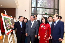 Kỷ niệm 95 năm Ngày thành lập Đảng bộ thành phố Hà Nội (17/3/1930 - 17/3/2025): Xứng danh Đảng bộ Thủ đô - trái tim của cả nước