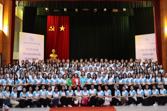 Phụ nữ Thủ đô vinh dự và tự hào được đại diện phụ nữ cả nước tham gia diễu hành dịp Quốc khánh 2/9