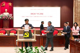 ĐỒNG CHÍ PHÙNG THỊ HỒNG HÀ ĐƯỢC GIỚI THIỆU ĐỂ BẦU GIỮ CHỨC CHỦ TỊCH HĐND THÀNH PHỐ HÀ NỘI NHIỆM KỲ 2021-2026