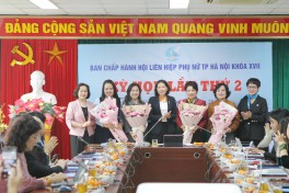 Ban Chấp hành Hội Liên hiệp phụ nữ Hà Nội khóa XVII tổ chức kỳ họp lần thứ hai để thông qua nhiều nội dung quan trọng