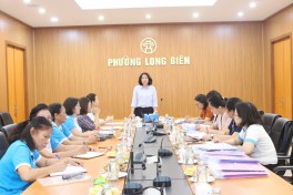 Hội LHPN thành phố Hà Nội kiểm tra, giám sát thực hiện Điều lệ Hội tại phường Long Biên, xã Chương Dương và Phượng Dực