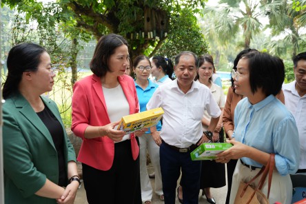 Phụ nữ Hà Nội phát huy tài nguyên bản địa, chuyển đổi xanh trong kinh tế tập thể