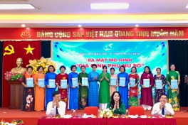 Ra mắt mô hình “Gia đình phụ nữ số” tại phường Ba Đình